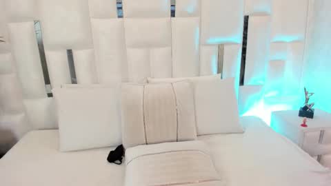 Tara Black online show from January 2026 04:16:01 AM