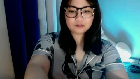 cherryl online show from November 2025 08:31:01 PM