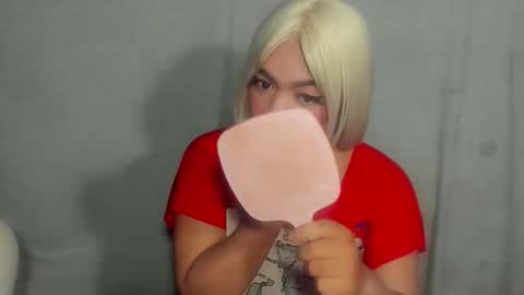 Snapshot of im_ur_hot_ella chatting on November 2025 10:15:02 AM ella may online show from November 2025 10:15:02 AM