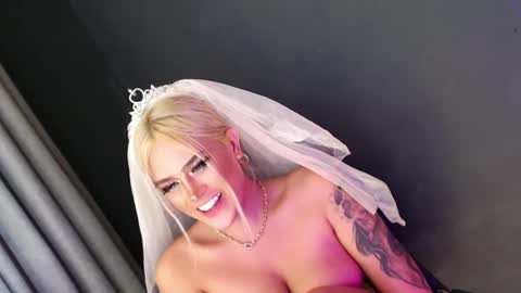 Snapshot of im_ur_nightmare chatting on December 2024 01:14:01 AM Candy Moore online show from December 2024 01:14:01 AM