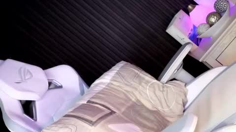 Snapshot of im_ur_nightmare chatting on December 2025 09:47:01 AM Candy Moore online show from December 2025 09:47:01 AM