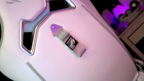 Candy Moore online show from January 2026 04:43:02 PM