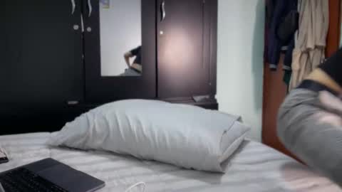 Snapshot of imcoltonalvin chatting on October 2025 11:12:02 PM Colton Alvin Independent model online show from October 2025 11:12:02 PM