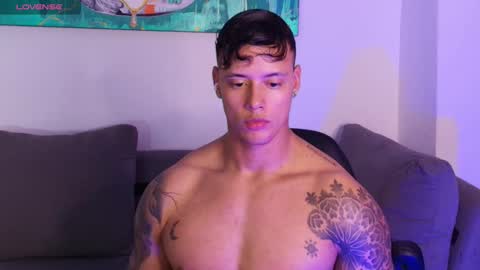 Snapshot of imconor chatting on November 2025 08:52:01 PM imconor online show from November 2025 08:52:01 PM