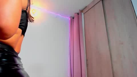 Snapshot of imdayaadams chatting on December 2024 07:18:01 AM Dayana online show from December 2024 07:18:01 AM