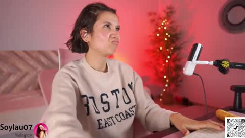 imjess_ online show from November 2025 04:34:02 AM