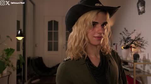 Snapshot of imkawaiiboi chatting on October 2025 10:21:01 PM sasha hethey online show from October 2025 10:21:01 PM