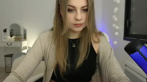 ImKeira online show from January 2025 07:28:01 PM