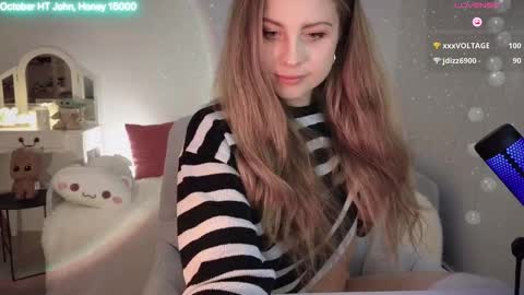 ImKeira online show from October 2025 07:24:01 PM