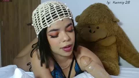 Snapshot of imkenia28 chatting on September 2025 05:34:01 PM Kenia 3 online show from September 2025 05:34:01 PM