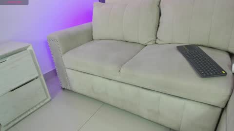 Krystall online show from January 2025 12:07:01 AM