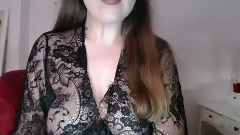 Snapshot of immouss chatting on December 2024 09:12:02 PM Pola online show from December 2024 09:12:02 PM