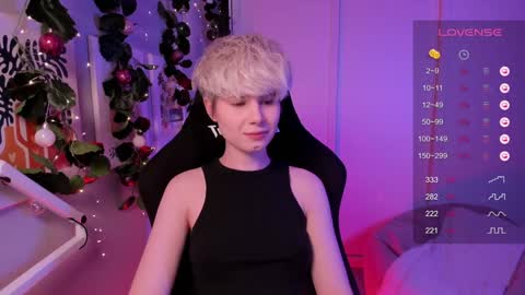 Snapshot of imnotmia chatting on December 2024 08:44:01 PM Mia online show from December 2024 08:44:01 PM