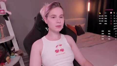 Mia online show from June 2026 10:09:01 AM