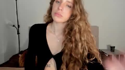 Snapshot of imogensy chatting on September 2025 05:12:02 PM my name Imo  Fansly  online show from September 2025 05:12:02 PM