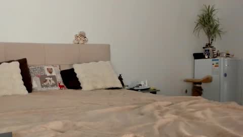 my name Imo  Fansly  online show from January 2026 04:43:02 PM