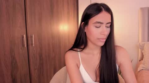 Snapshot of imsaraah chatting on November 2025 08:33:02 PM sarah online show from November 2025 08:33:02 PM