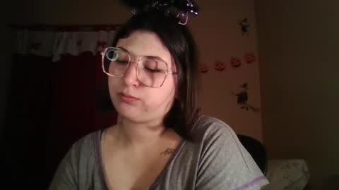 Florencia online show from October 2025 01:46:01 AM