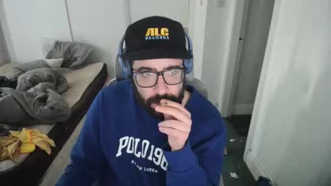 imstillfish online show from April 2026 05:18:01 PM