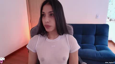 Snapshot of imtaylor__ chatting on November 2025 07:14:02 PM TAYLOR online show from November 2025 07:14:02 PM