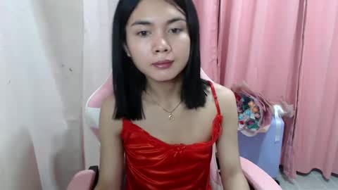 Snapshot of imyourloveypinay chatting on February 2025 09:11:01 AM thaddea online show from February 2025 09:11:01 AM