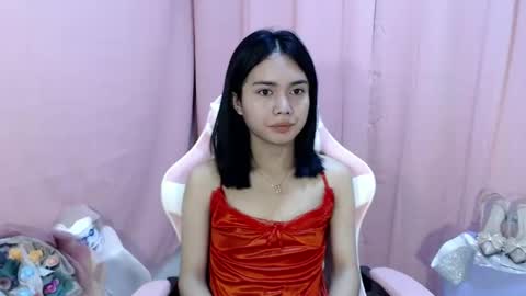 Snapshot of imyourloveypinay chatting on February 2025 04:26:01 PM thaddea online show from February 2025 04:26:01 PM