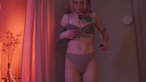 Snapshot of inaccessibles chatting on November 2025 03:55:01 PM oksana online show from November 2025 03:55:01 PM