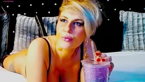 Snapshot of inanna_ishtar1 chatting on April 2026 01:41:01 PM inanna_ishtar1 online show from April 2026 01:41:01 PM