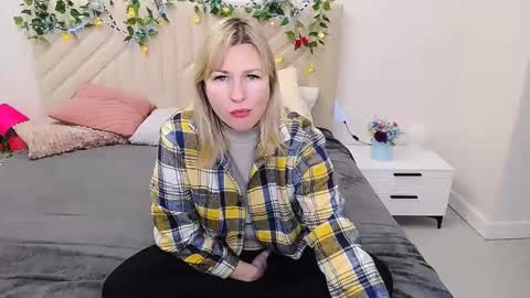 incredible_ariela online show from December 2025 08:54:02 AM