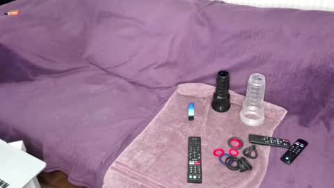 Snapshot of indian_exhibitionist chatting on January 2025 09:14:02 PM indian_exhibitionist online show from January 2025 09:14:02 PM