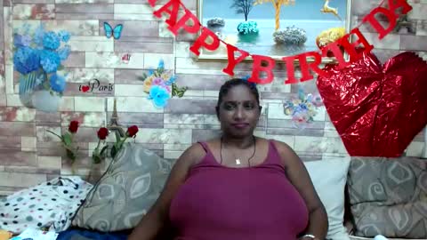 Snapshot of indianblue3 chatting on January 2025 05:48:01 PM tracy online show from January 2025 05:48:01 PM
