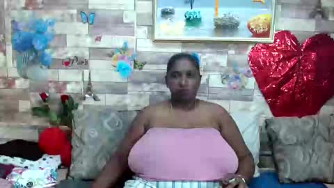 Snapshot of indianblue3 chatting on February 2025 11:11:01 AM tracy online show from February 2025 11:11:01 AM