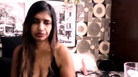 indianhoneyx online show from February 2026 06:10:01 AM