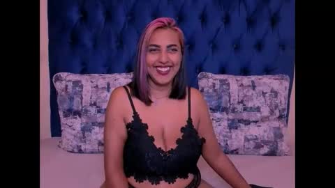 Mishka online show from October 2025 04:16:02 PM