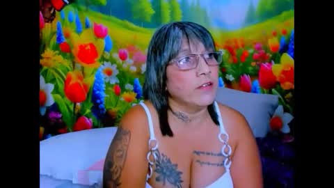 Snapshot of indianroxy27 chatting on June 2026 06:45:01 PM indianroxy27 online show from June 2026 06:45:01 PM