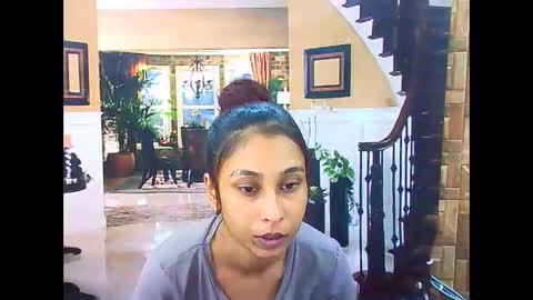 Snapshot of indiansexybutt4u2luv chatting on May 2026 06:19:02 AM indiansexybutt4u2luv online show from May 2026 06:19:02 AM