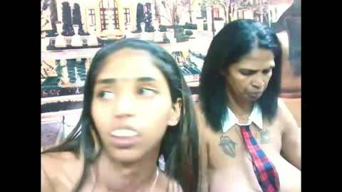 Snapshot of indiansexyslender4u2luv chatting on October 2025 05:52:01 AM indiansexyslender4u2luv online show from October 2025 05:52:01 AM