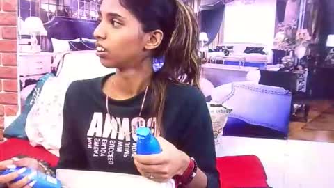 Snapshot of indiansexyslender4u2luv chatting on November 2025 05:29:02 AM indiansexyslender4u2luv online show from November 2025 05:29:02 AM