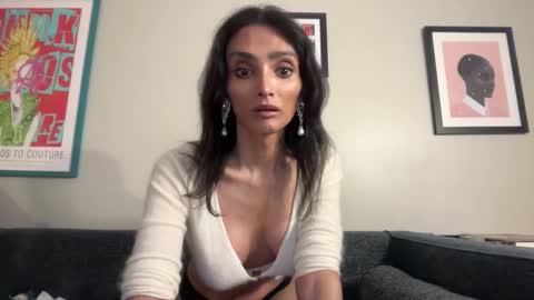 Indiantransgirlillinois online show from January 2026 08:27:02 AM