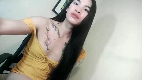 Mae online show from May 2026 07:52:02 PM