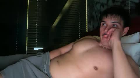 Lucas online show from November 2025 03:29:02 AM