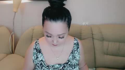 Snapshot of infinity_loveliness chatting on November 2025 10:47:02 AM Infinity online show from November 2025 10:47:02 AM