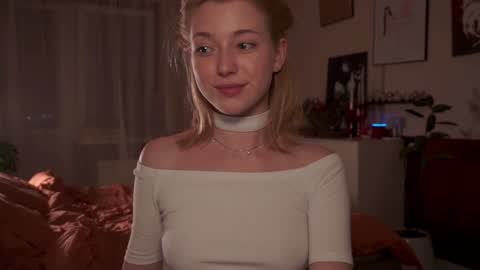 Snapshot of infinitysoul_ chatting on January 2025 05:59:01 PM Alexa..  Inst     Fansly infinitysoul  online show from January 2025 05:59:01 PM