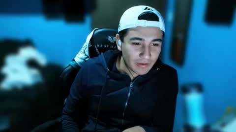 Snapshot of inglesespo89 chatting on April 2026 01:22:02 AM Iagust online show from April 2026 01:22:02 AM