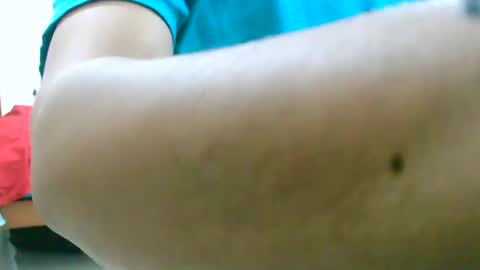 Snapshot of ingloriousuncut chatting on December 2024 10:26:01 PM Inglorious Hairy Uncut online show from December 2024 10:26:01 PM