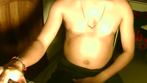 Snapshot of ingloriousuncut chatting on January 2025 06:31:01 PM Inglorious Hairy Uncut online show from January 2025 06:31:01 PM