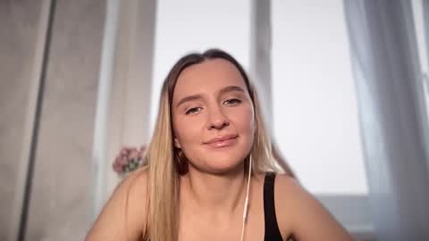 iniva05 online show from March 2026 12:32:01 PM