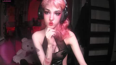 Snapshot of ink_pleasure chatting on November 2025 01:50:02 AM Pleasure With Rita online show from November 2025 01:50:02 AM