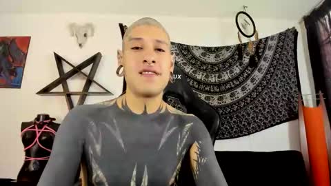 Snapshot of ink_u_buzz chatting on December 2025 02:12:02 PM Dani online show from December 2025 02:12:02 PM