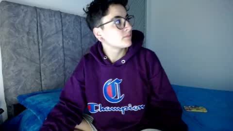 lyan onlyfans n linda online show from April 2026 10:59:01 AM